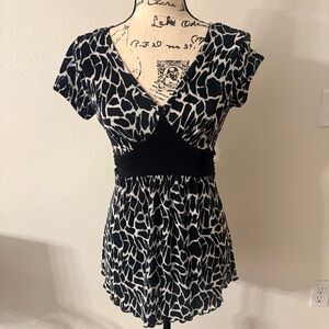 Cocomo Black and White Patterned Blouse S